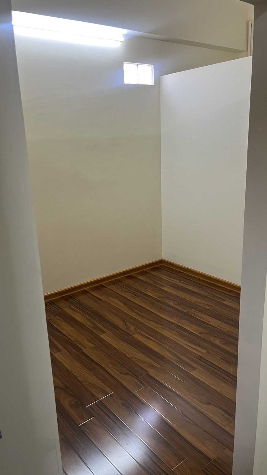 Kyimyindaing Nat Sin Road Apartment 6F (11)