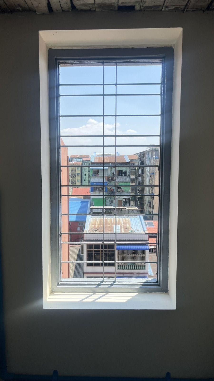 Kyimyindaing Nat Sin Road Apartment 6F (17)