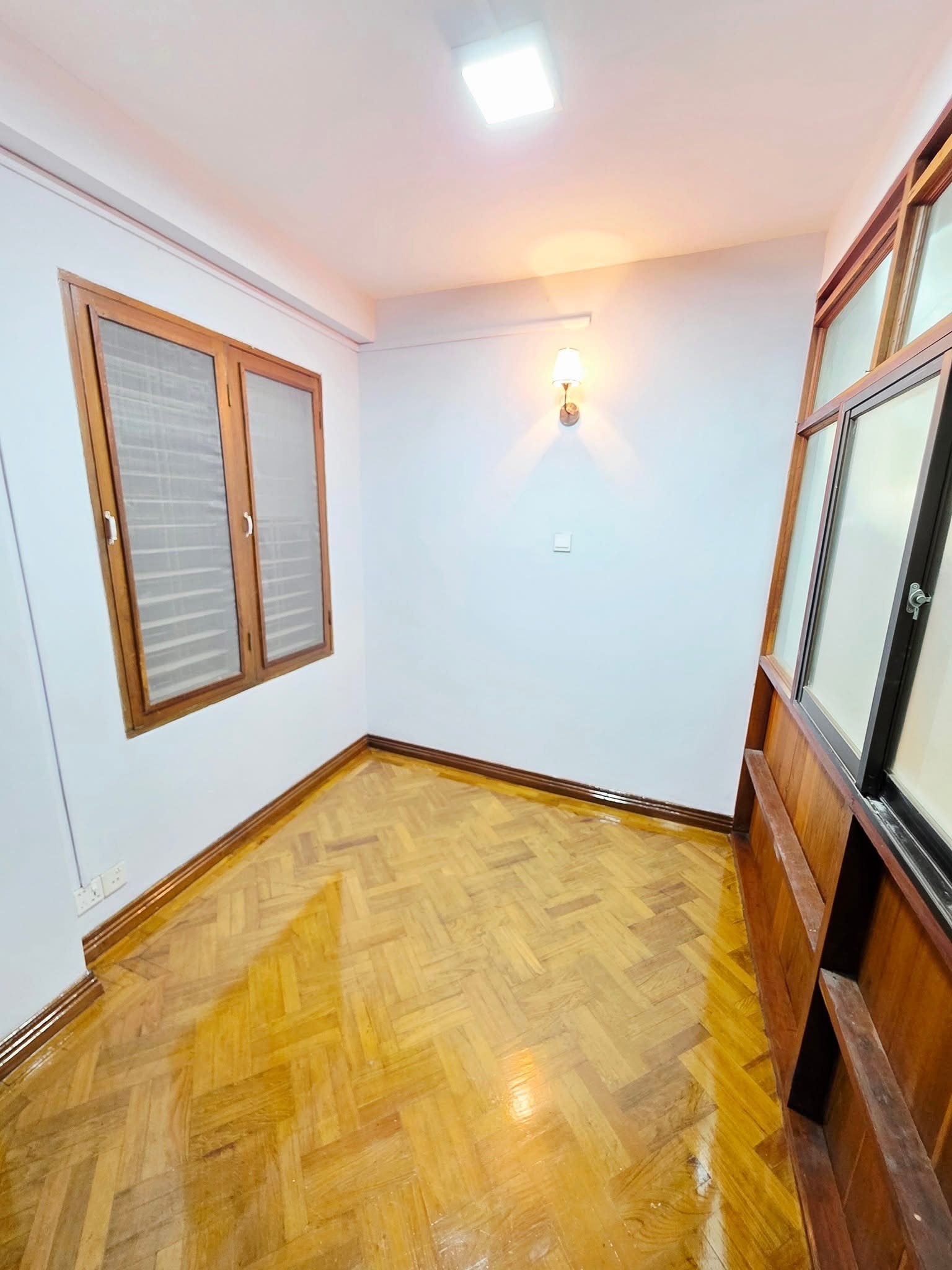 Sanchaung SiSone Rd Apartment 1F (6)