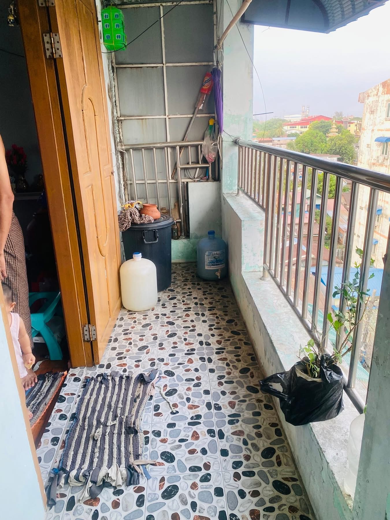 Thaketa YatanarPone St Apartment 6F (2)