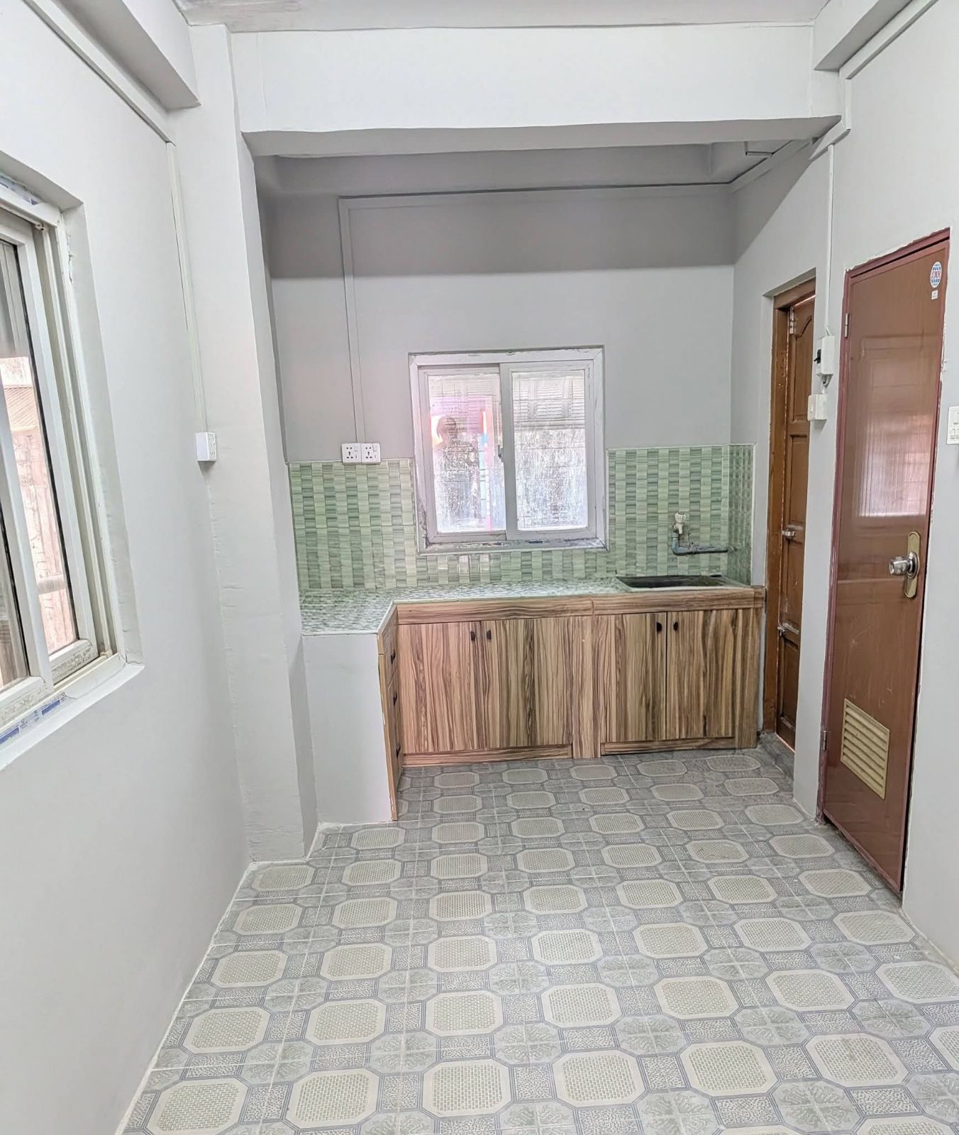 Thingangyun Yeikthar St Apartment 4F (5)