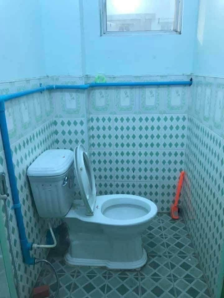 1000074825
