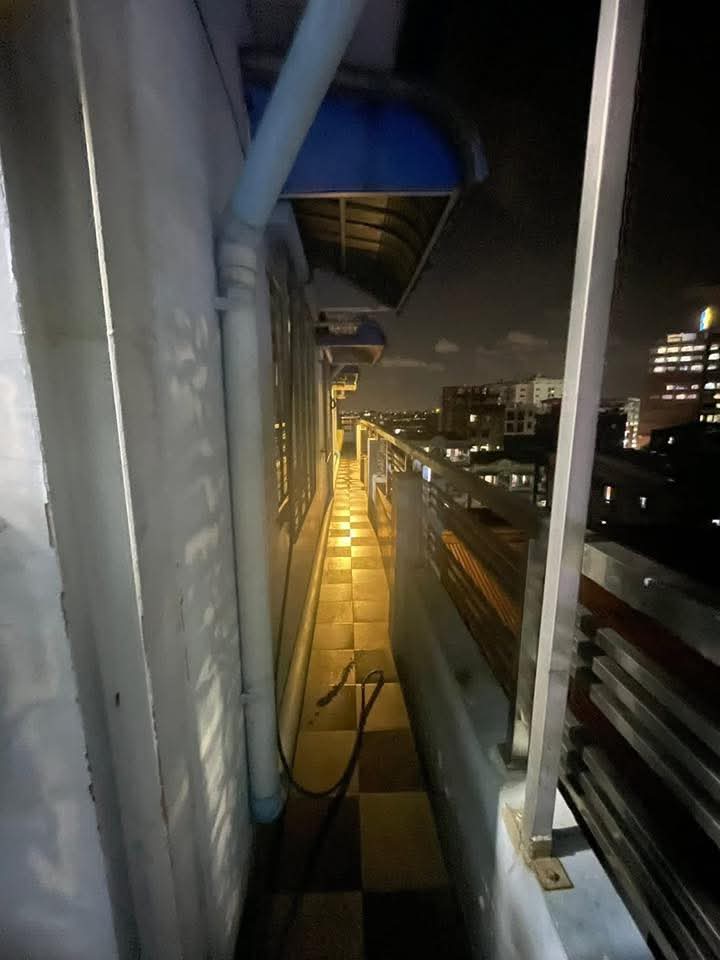 1000074995