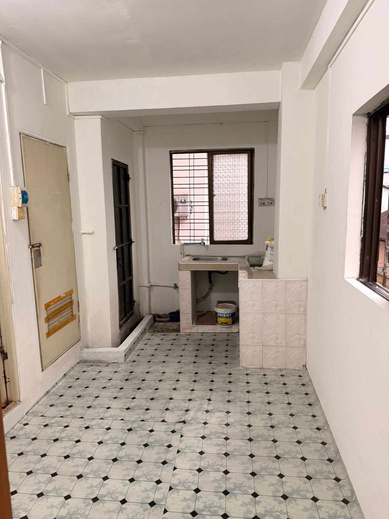 1781857144809209