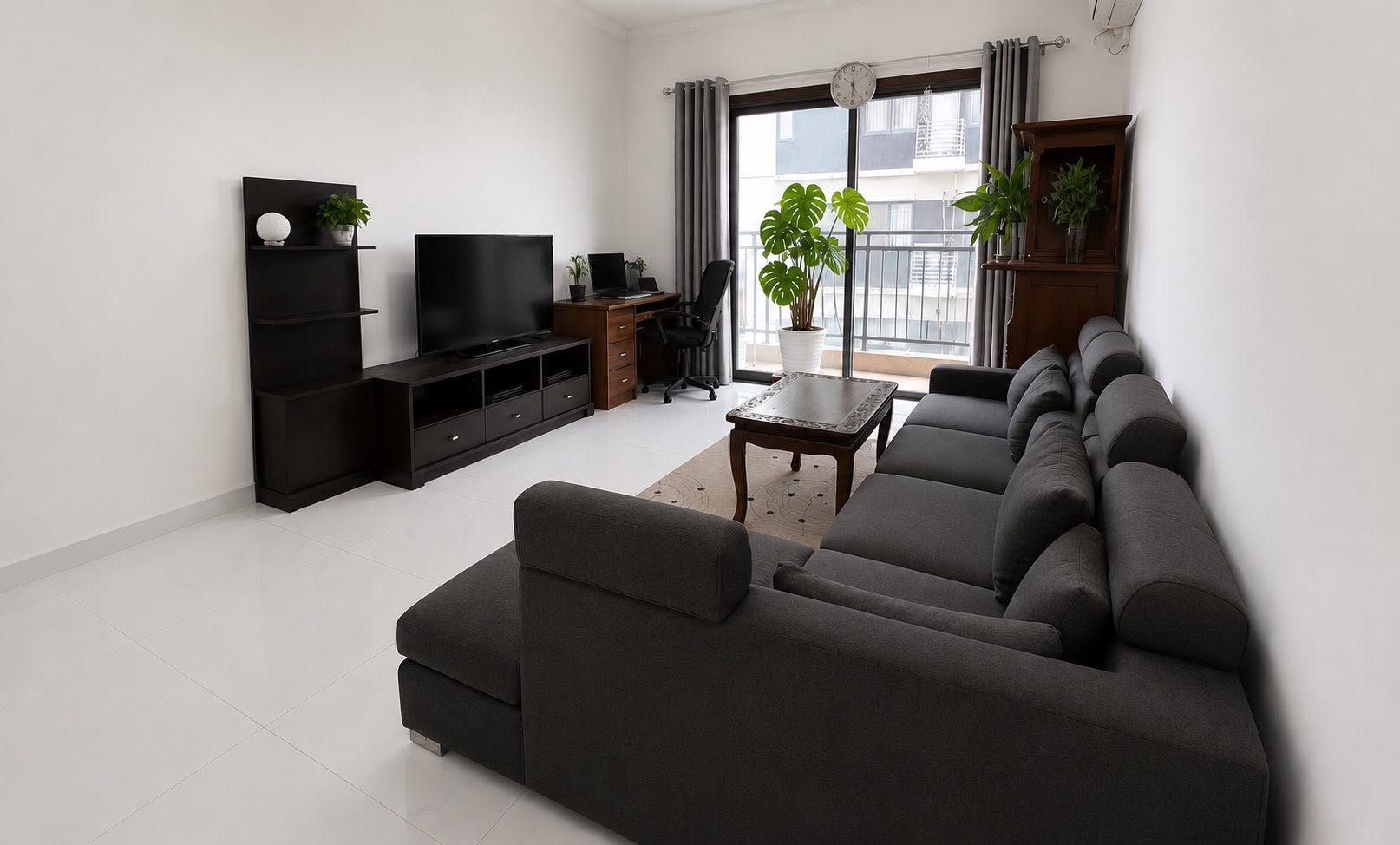 Kanbae Tower Condo Block C 12F 1