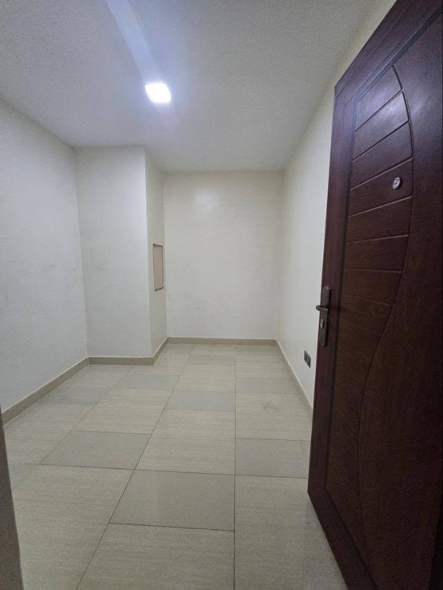 Hlaing Golden Parami Condo Tower B 1F 10