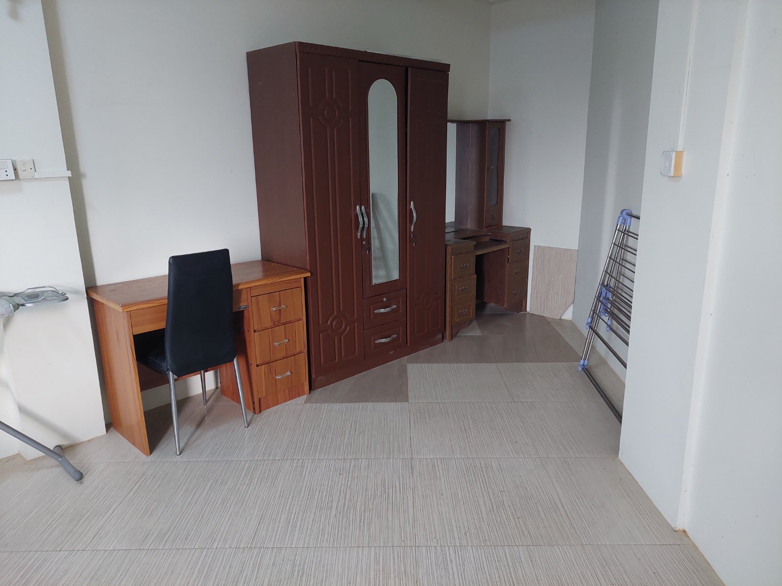 Kamaryut Sandar Myaing Condo 7F 4